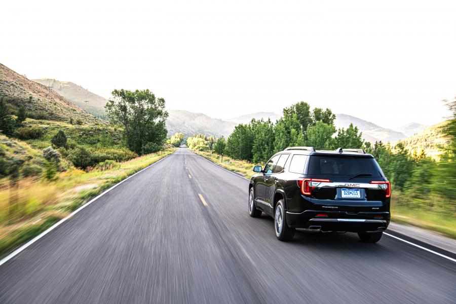  GMC Acadia Denali 2019 года  (фото 9 из 13)